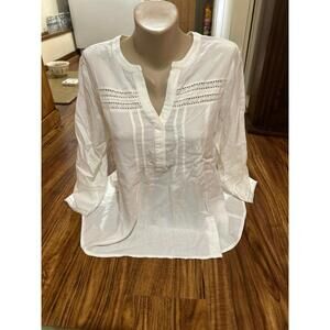 Bass White v Neck Blouse